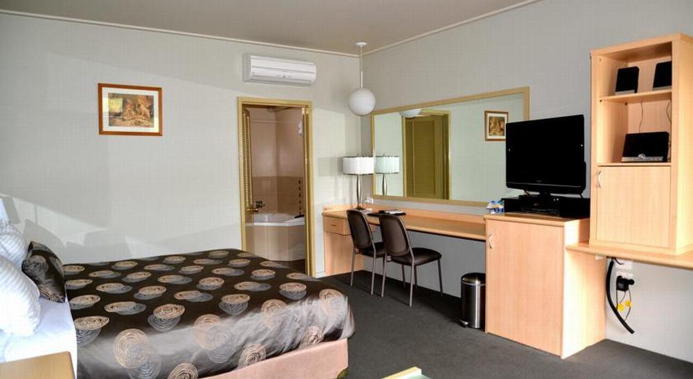 Comfort Inn & Suites Lakes Entrance Exterior photo