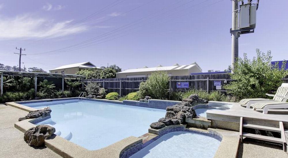 Comfort Inn & Suites Lakes Entrance Exterior photo