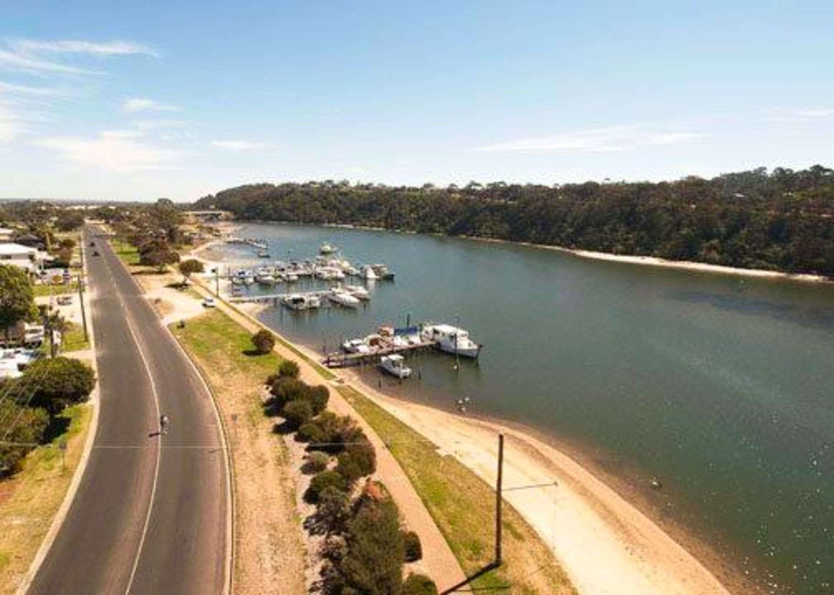 Comfort Inn & Suites Lakes Entrance Exterior photo