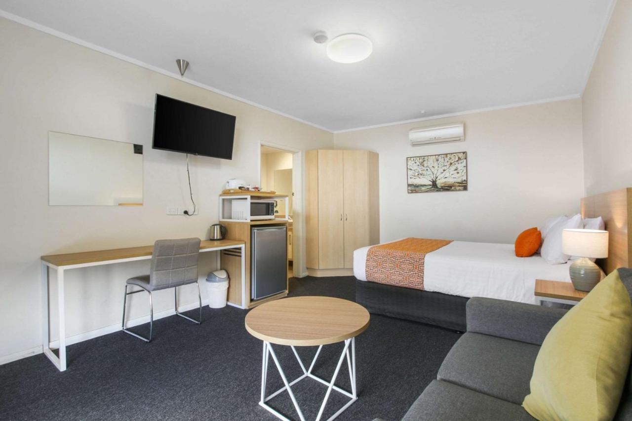 Comfort Inn & Suites Lakes Entrance Exterior photo