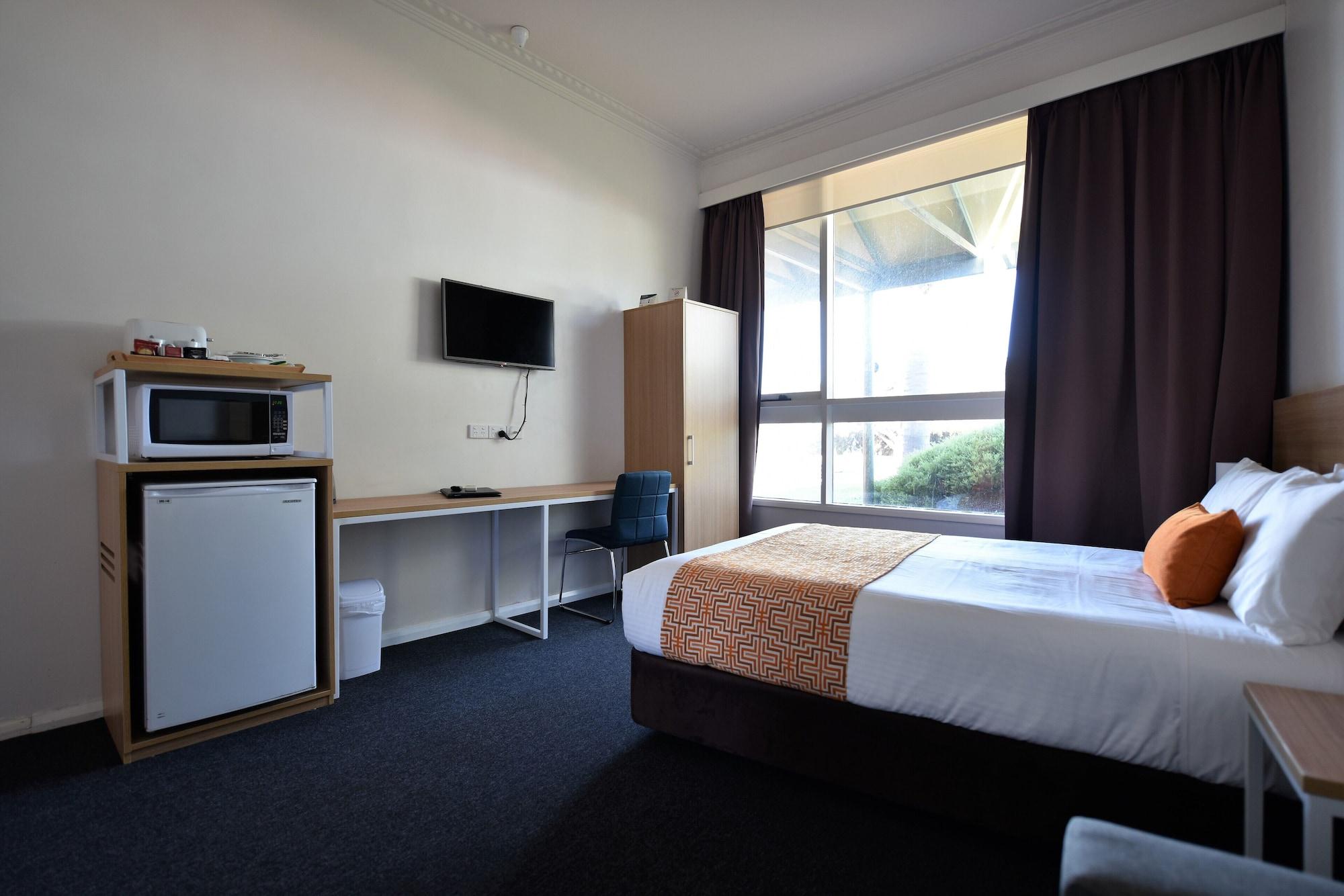 Comfort Inn & Suites Lakes Entrance Exterior photo