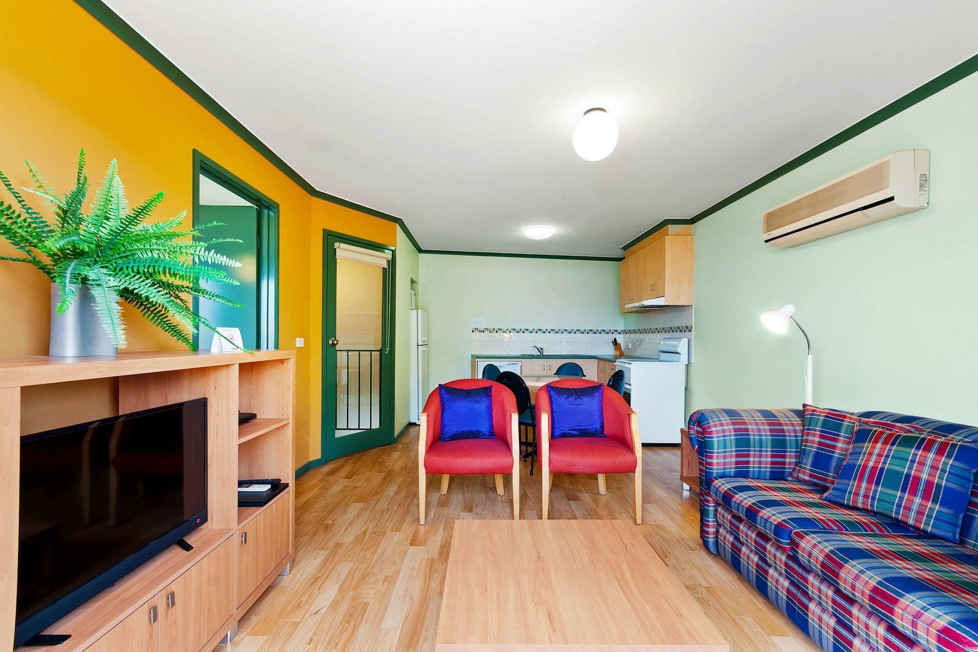 Comfort Inn & Suites Lakes Entrance Exterior photo
