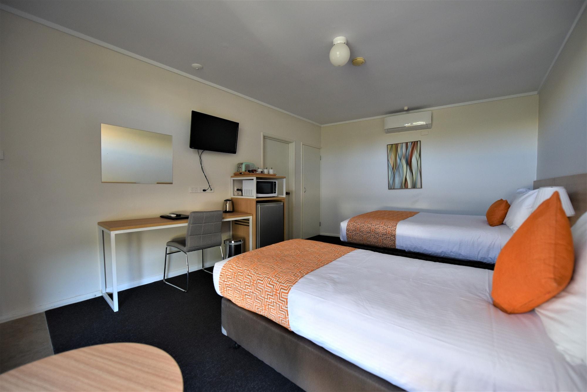 Comfort Inn & Suites Lakes Entrance Exterior photo