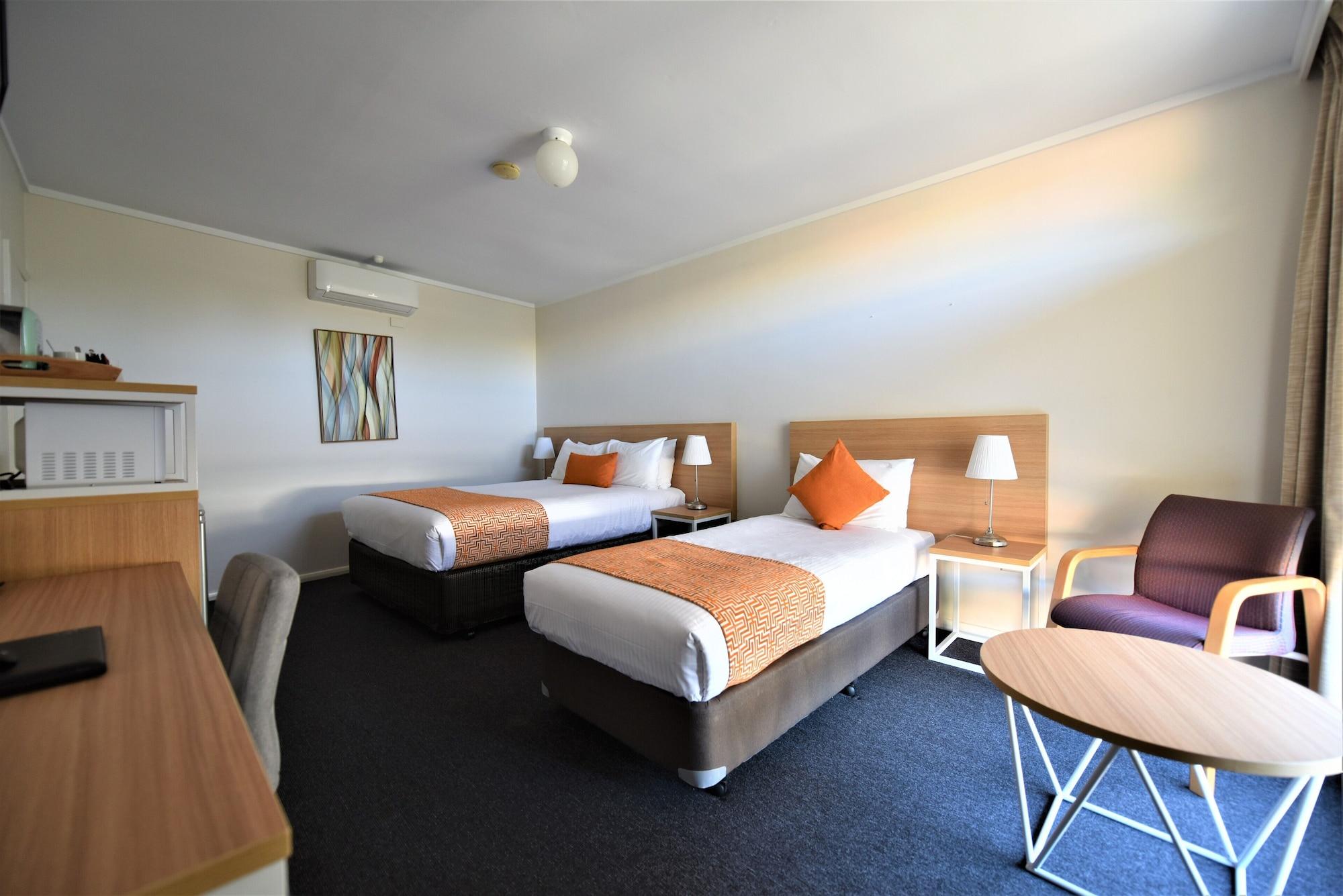 Comfort Inn & Suites Lakes Entrance Exterior photo
