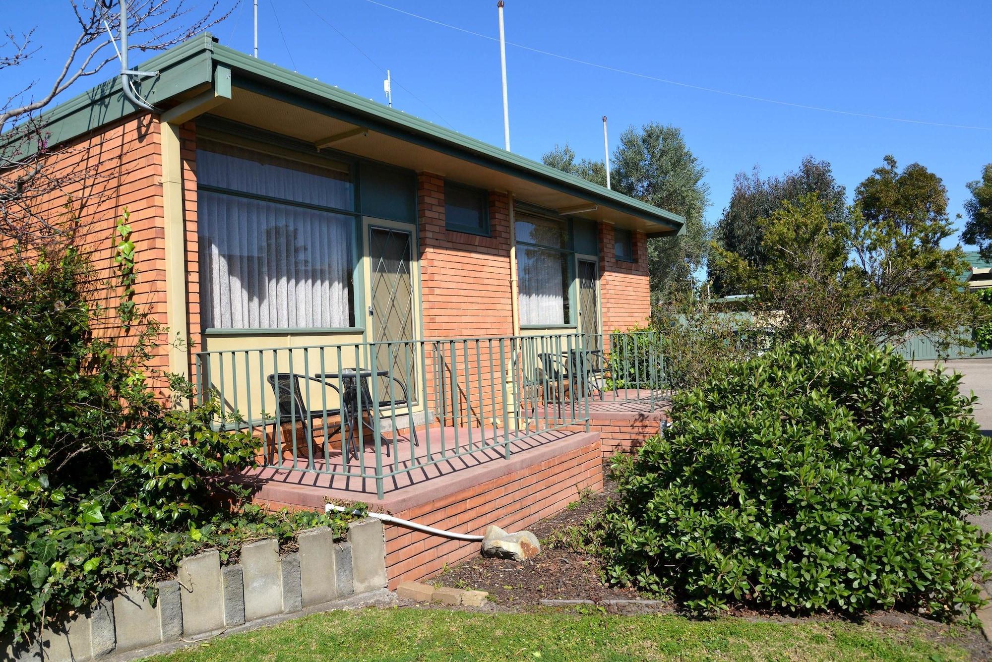 Comfort Inn & Suites Lakes Entrance Exterior photo