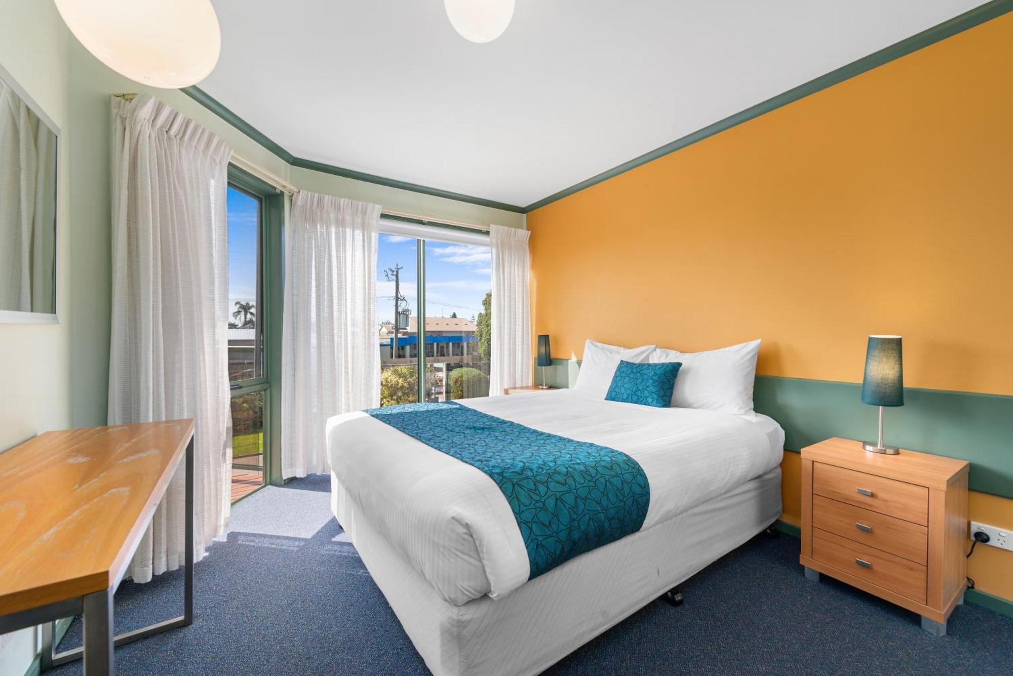 Comfort Inn & Suites Lakes Entrance Exterior photo